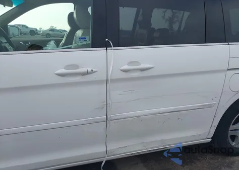 2006 Honda Odyssey Ex-L from USA, damaged, VIN 5FNRL386X6B411571